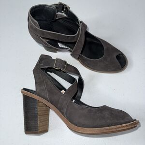 Timberland Women’s Marge Peep Toe Heel Gray Suede Size 8